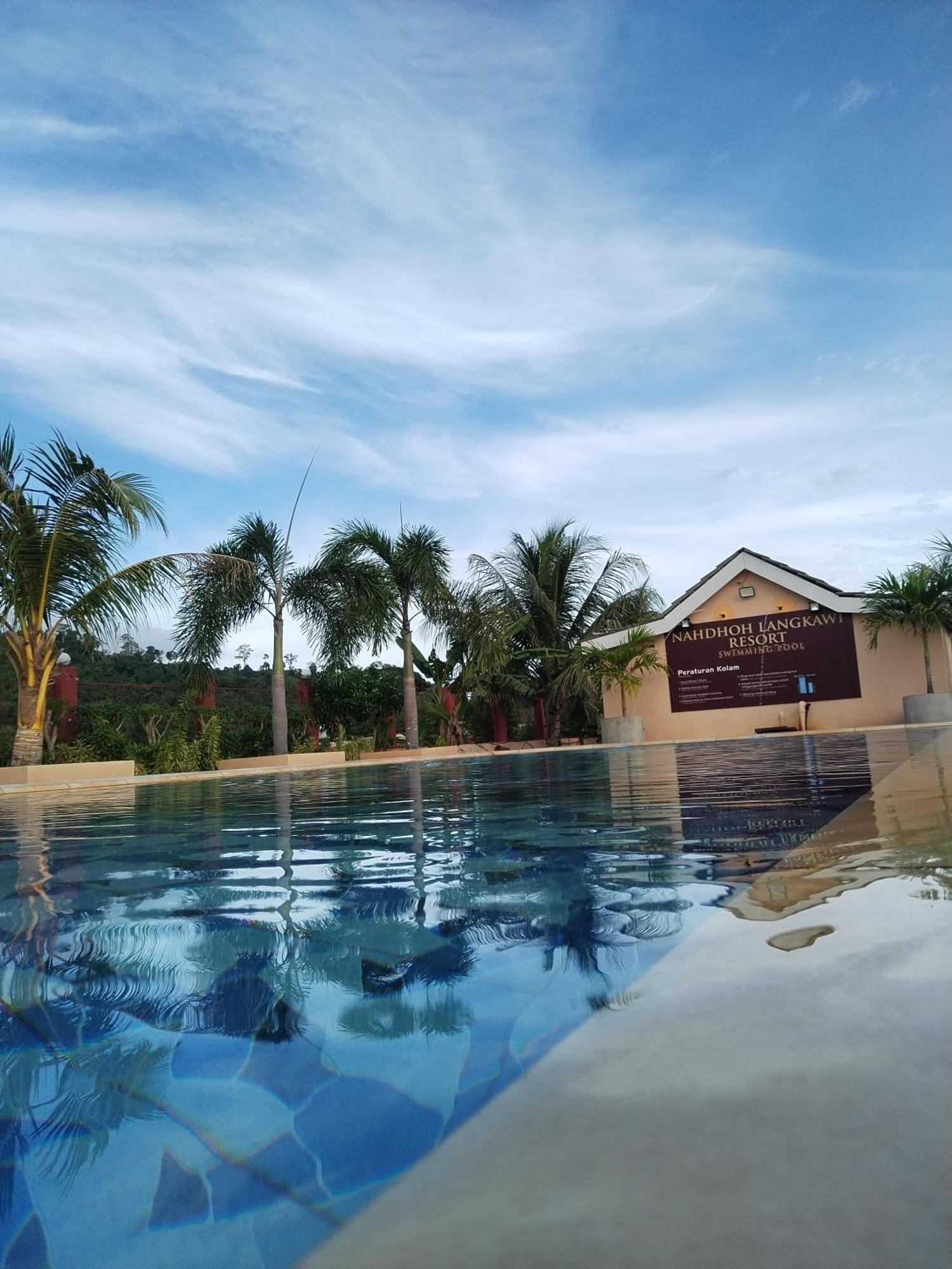 Nahdhoh Langkawi Resort Pantai Cenang  Bagian luar foto
